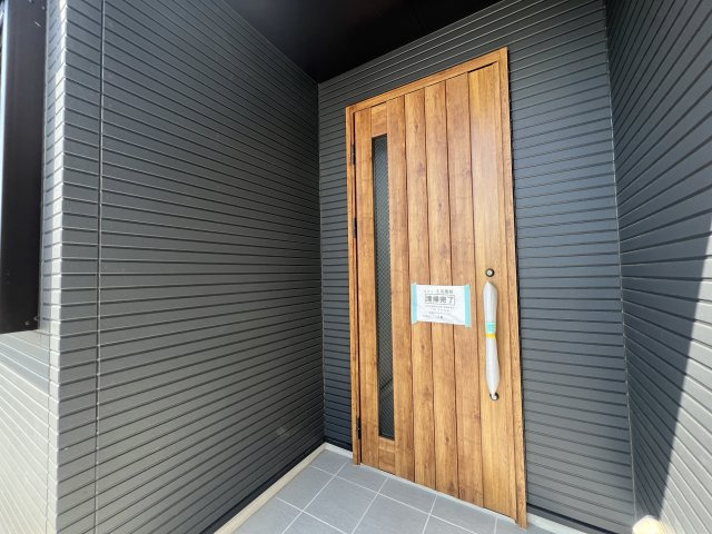 玄関広いと気持ち良さが違います！それ、ホント？ウソ？【港北区篠原町】新築戸建の玄関|シンプルで使いやすい玄関です