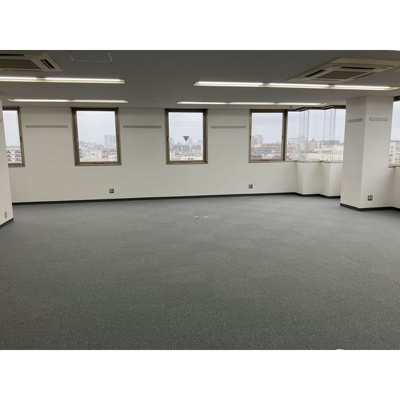 【居間・リビング】 | 北原ビル | こちらの居間で趣味の時間をお楽しみください