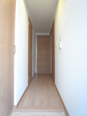 【玄関】 | リブリ・パリュール | 明るい玄関です