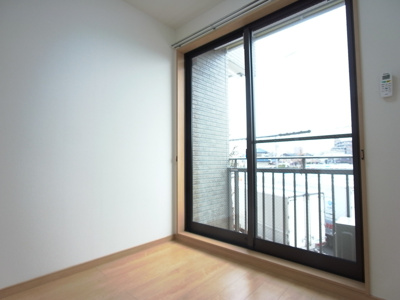 【バルコニー】 | リブリ・パリュール | お洗濯にも便利なバルコニー付き