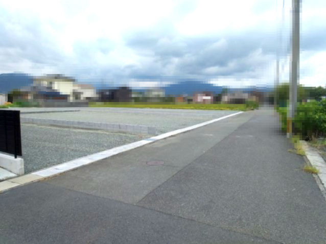 SUNタウン中央Ⅲ-5（旗東）の前面道路含む現地写真