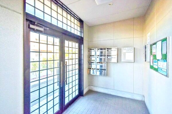 パークガーデン神ノ倉Ⅱのエントランス