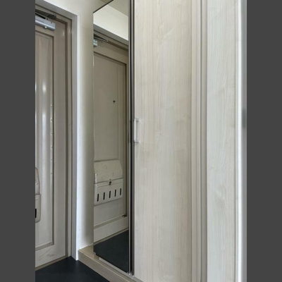 【玄関】 | 岡ビル | 毎日通る玄関はこちらです