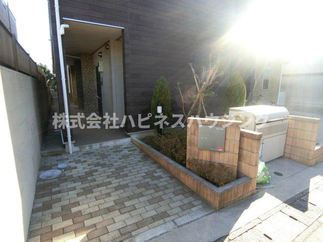 リブリ・柏のエントランス|落ち着いたエントランスです