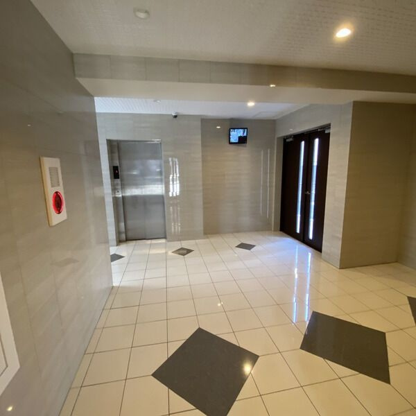 エントピア桜山のエントランス