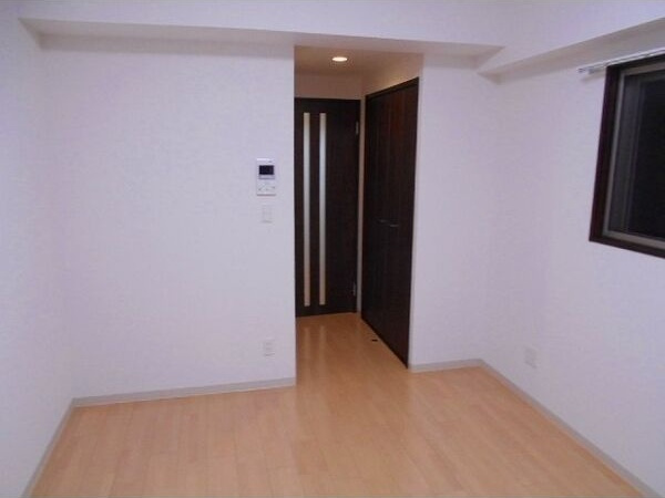 エントピア桜山の居間・リビング