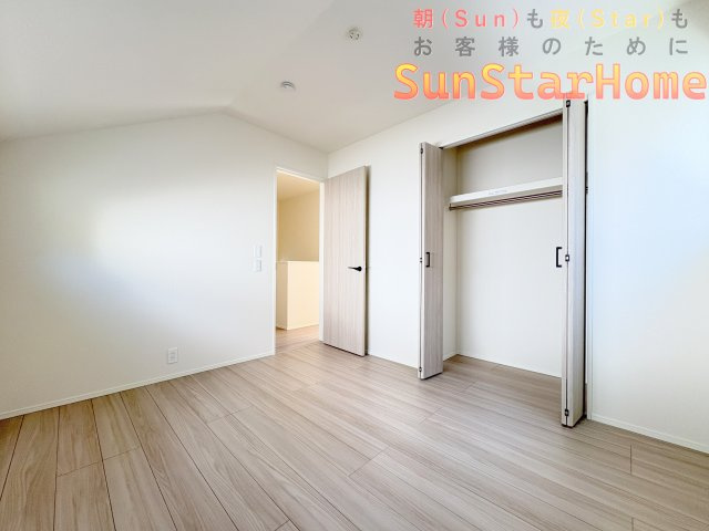 【サンスターホーム】あきる野市野辺　新築3号棟の洋室