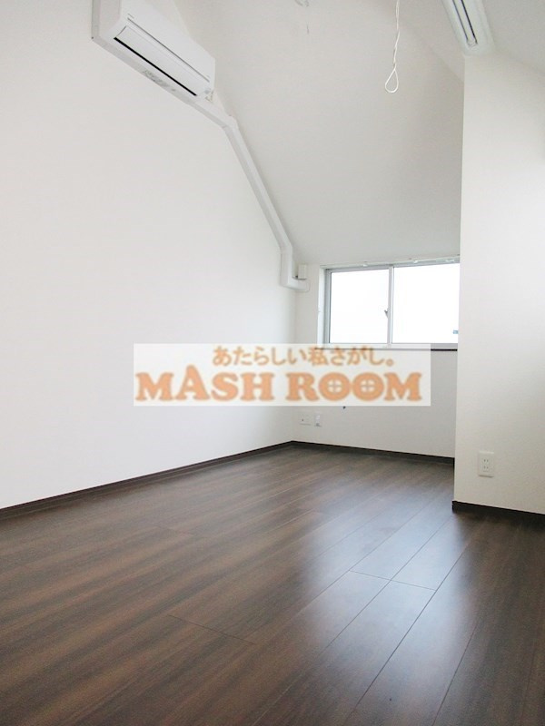 ナズ荻窪レジデンスの居間・リビング