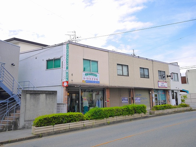 登美ヶ丘３丁目店舗