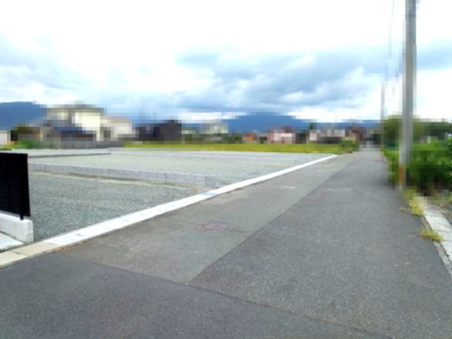 SUNタウン中央Ⅲ-5（西）の前面道路含む現地写真