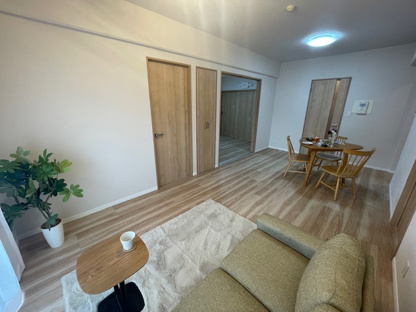 【居間・リビング】アイムス一の宮 