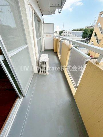 ガーデンハイツ滝山Bのバルコニー