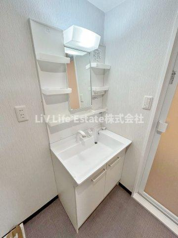 ガーデンハイツ滝山Bの洗面所