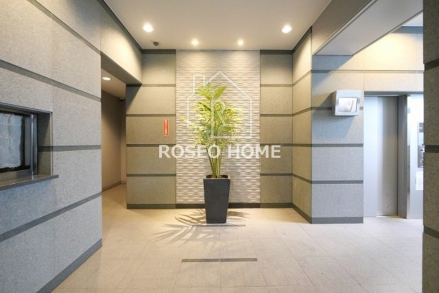 アーデンタワー福島ウエストのロビー