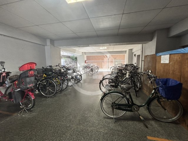 市岡グランドビルのその他共用部分|市岡グランドビル　駐輪場