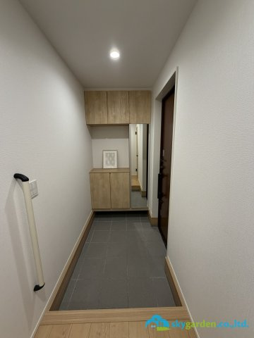 伊勢原市高森台3丁目　新築戸建　全2棟1号棟の玄関