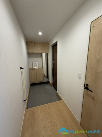 伊勢原市高森台3丁目　新築戸建　全2棟1号棟の玄関
