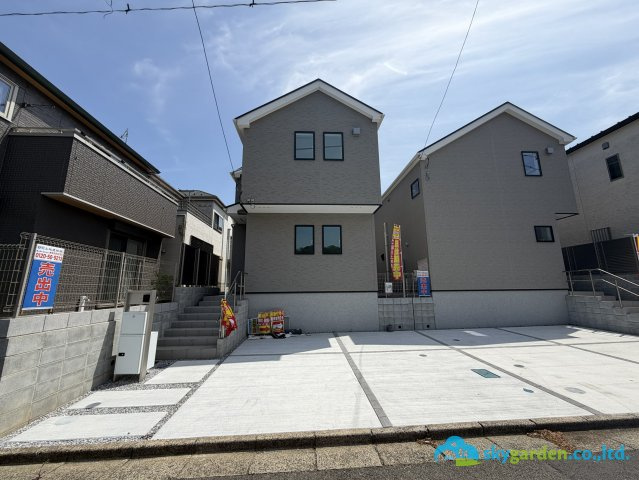 伊勢原市高森台3丁目　新築戸建　全2棟1号棟