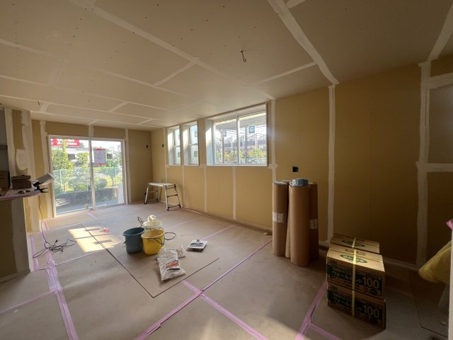 住環境に利便性高き立地に気付いちゃいましたか…【港北区鳥山町】新築戸建の居間・リビング