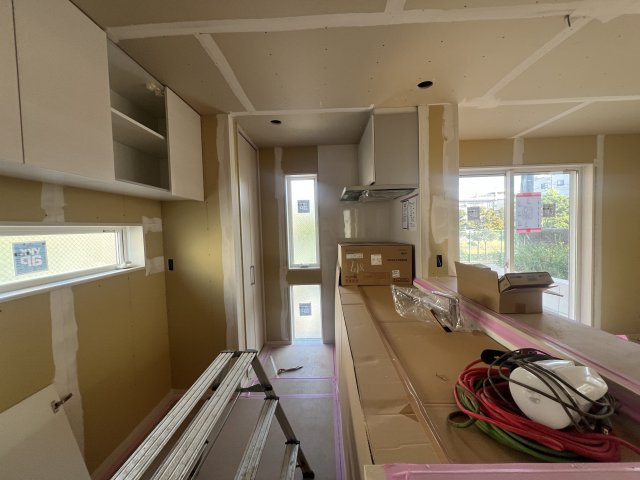 住環境に利便性高き立地に気付いちゃいましたか…【港北区鳥山町】新築戸建のキッチン