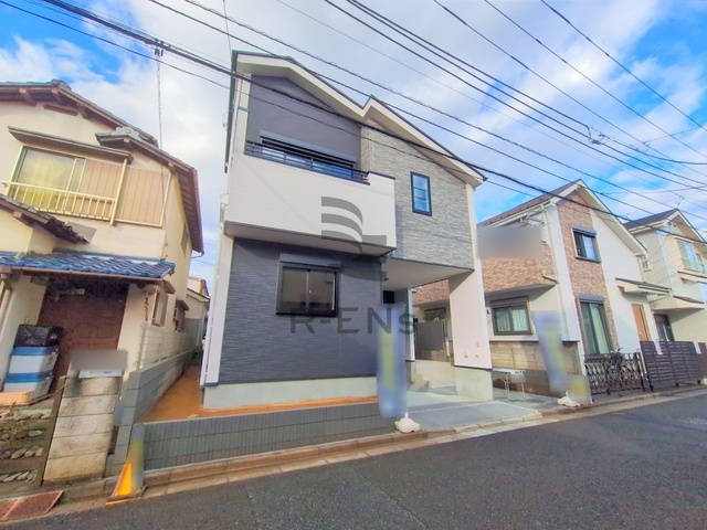 【外観】 | 練馬区春日町２丁目　新築戸建て | その邸が魅せる気品・上質感・安らぎ、その全てが日常になります