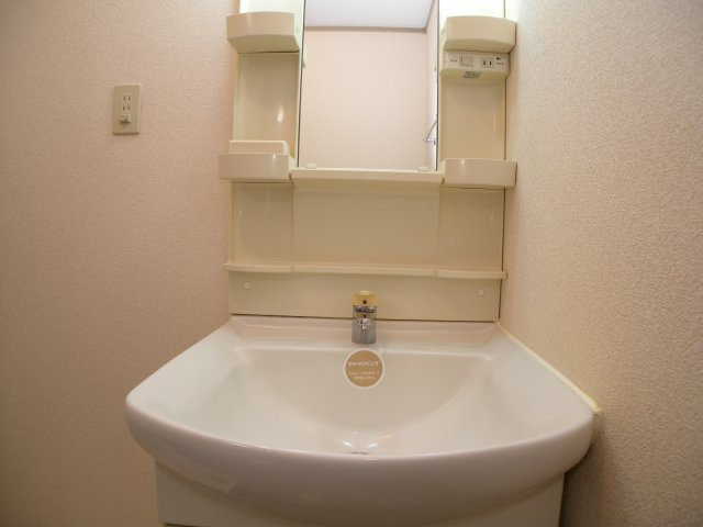 プリシエール西明石の洗面所|プリシェール西明石