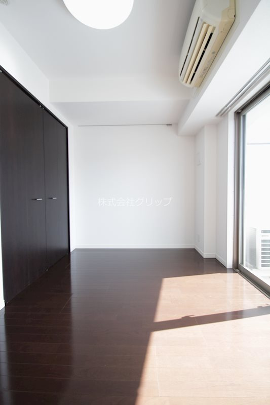 プレディアスタイル横濱沢渡の洋室