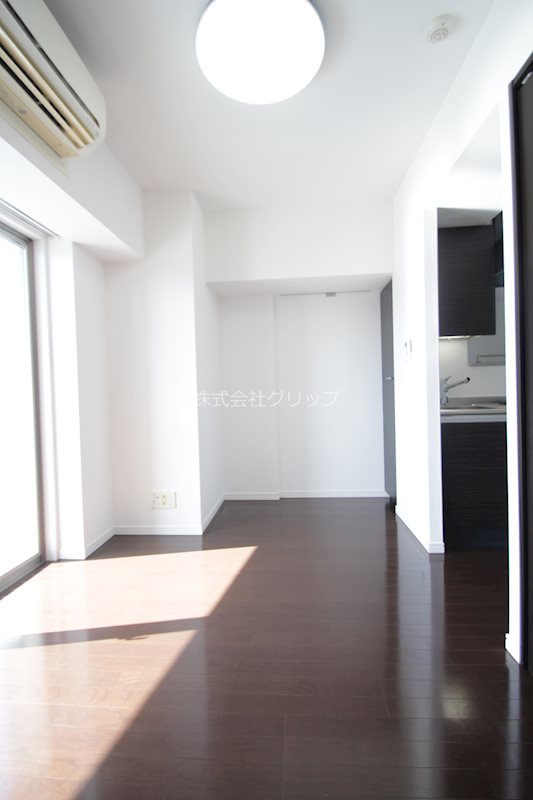 プレディアスタイル横濱沢渡の洋室