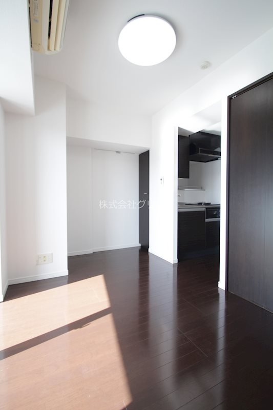 プレディアスタイル横濱沢渡の居間・リビング