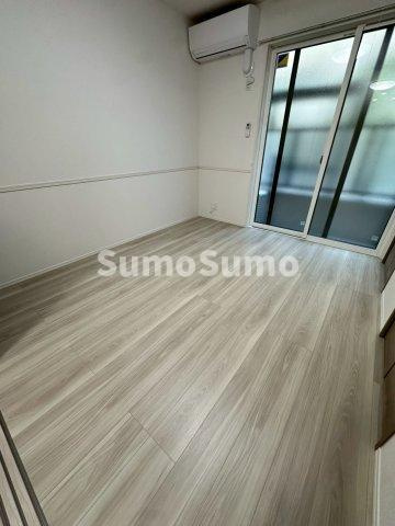 ラ　フレーズの洋室