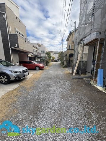 鎌倉市大船4丁目　新築戸建　全4棟1号棟の前面道路含む現地写真