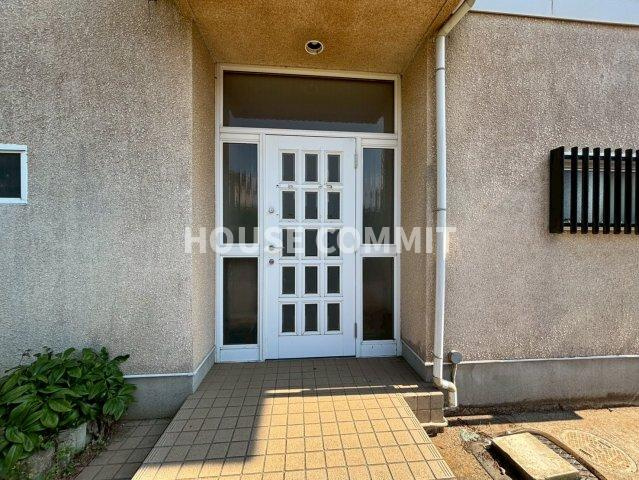 中古戸建ての玄関