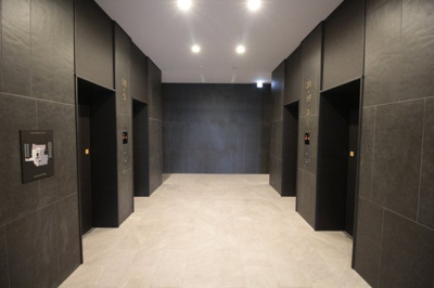 【ロビー】 | エクセレント・ザ・タワー | エレベータ4基