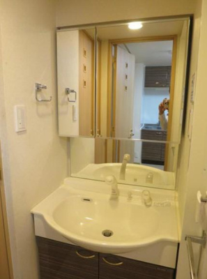 【独立洗面台】 | ルーブル中野新井 | 女性に嬉しい独立洗面台完備！