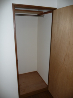 【収納】 | 写真は同物件内、別のお部屋の様子です。