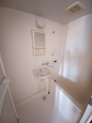 【浴室】 | ラビットハウスきさく | 日々の疲れを癒すお風呂付です