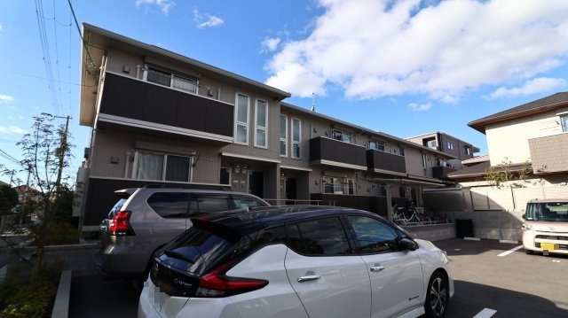 パークサイド歌敷山の外観