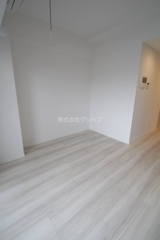 クラリッサ横浜ロッソの洋室