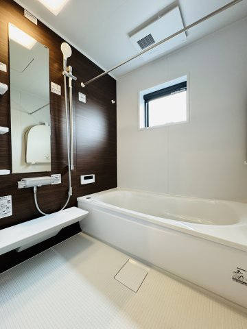 Garage × Surf × Freedom｜湘南スタイルの集大成の浴室