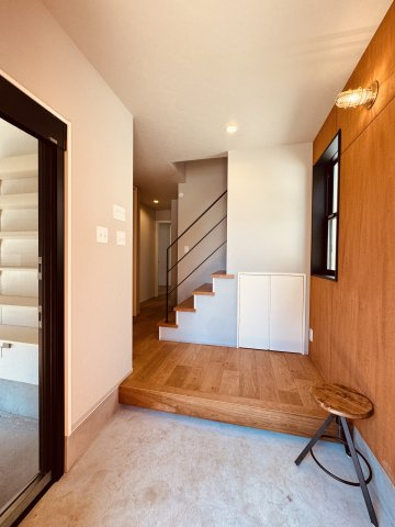 Garage × Surf × Freedom｜湘南スタイルの集大成の玄関