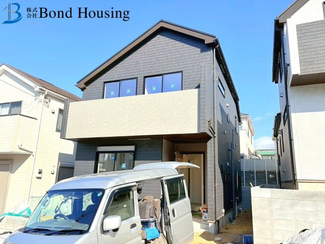 教育施設まで10分圏内　松が丘3丁目　新築2区画　A号棟の前面道路含む現地写真