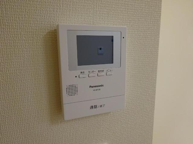 ライブリーポトス江波の内装|カメラ付インターホン