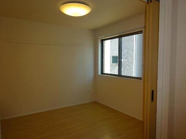 ライブリーポトス江波の内装|洋室