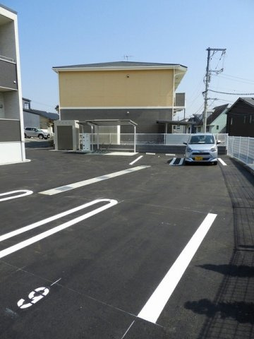 ハウスアイⅠの駐車場|駐車場があります