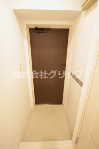 パレ・ドール伊勢佐木町南の玄関