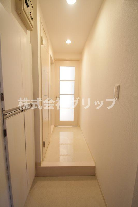 パレ・ドール伊勢佐木町南の玄関