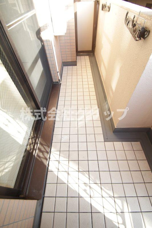 パレ・ドール伊勢佐木町南のバルコニー