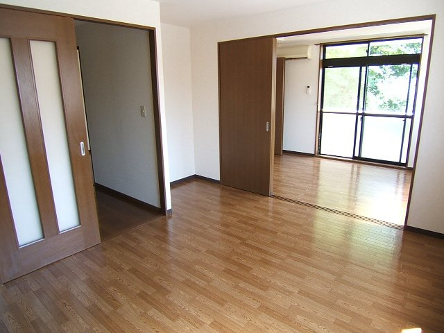 クレストールの居間・リビング|リビング