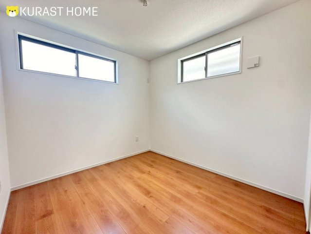 京都市西京区大原野上里鳥見町　新築戸建の洋室