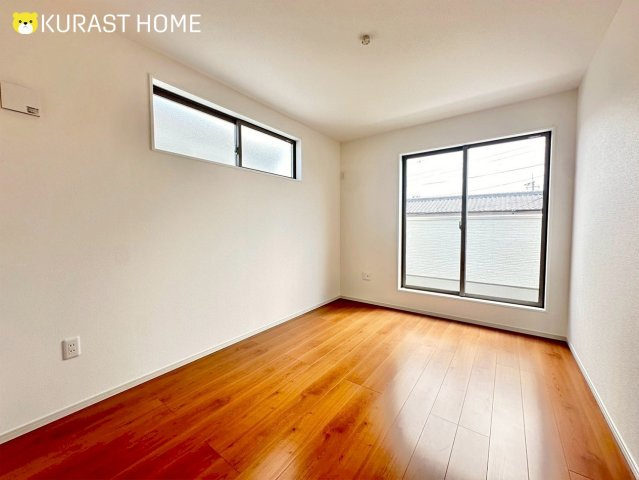 京都市西京区大原野上里鳥見町　新築戸建の洋室